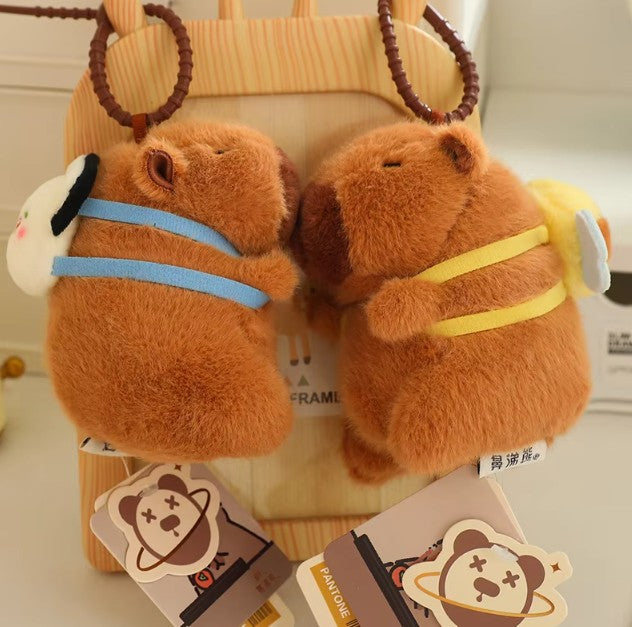 Cute Capybara With Bee/Oyster Bag Plush Keychains 12cm & Toys 23/33cm