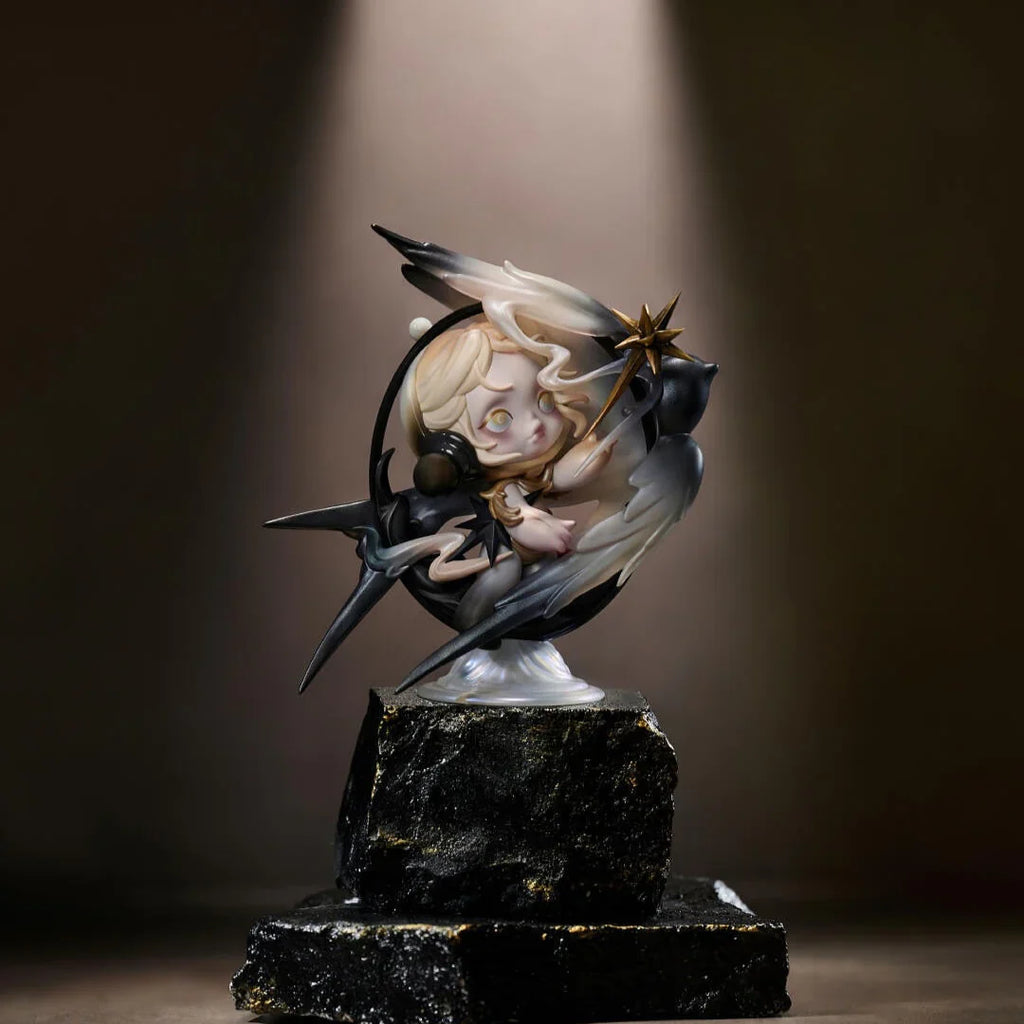 Skullpanda The Compass Of Light Figurine